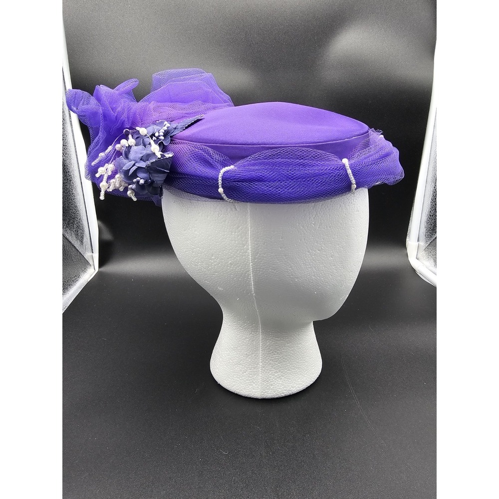 Vintage 1970's Fascinator Mary Jean Washington Millinery Bridal Veils Hat Purple